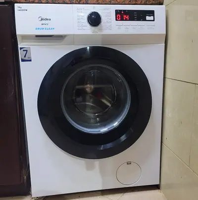 Midea 7kg washing machine neet And clean