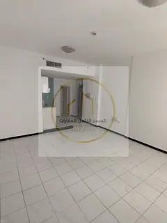 Spacious Studio in Abu Shagara | Separate kitchen & built-in wardrobes | Steps from the bus station 