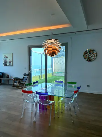 Roche Bobois DIAPO dining table, by René Bouchara & 8 Kartell Hi-Cut chairs by Philippe Stark
