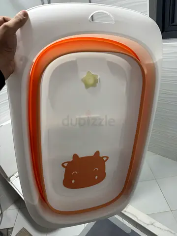 Foldable Baby Bathtub — Compact Orange & White, Good Condition