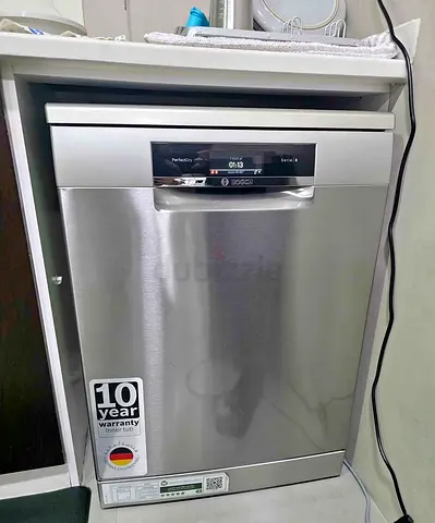 Free Delivery- BOSCH Dishwasher Series 8 With 3 Pull-Out Racks - Good Working Condition