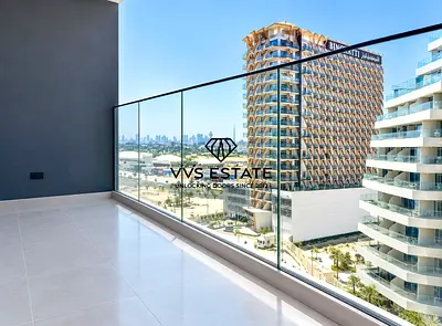NEAR TO METRO | MID FLOOR | HUGE BALCONY