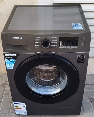 SAMSUNG bran 8kg washing machine with perfect working condition