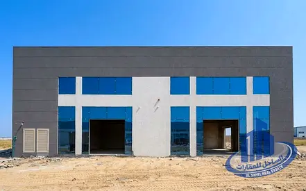 مستودعات جديدة للإيجار في أم القيوين