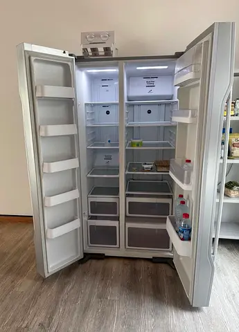 Large Side-by-Side Refrigerator - Good Condition, Spacious