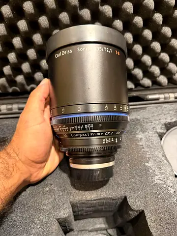 Zeiss CP.2 135mm T2.1 Cinema Lens (EF Mount)