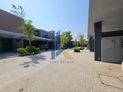 تاون هاوس مكون من 4 غرف نوم للإيجار في فلل "سنديان"، مشروع "مسار"، مدينة التلال - الشارقة | وحدة وسطية |