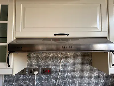 Bosch Stainless Steel Under-Cabinet Kitchen Chimney / Hood 90 cm - Used