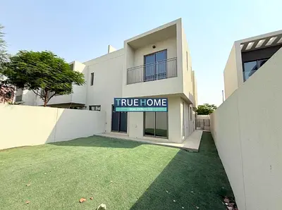 End Unit Townhouse | Freehold For All Nationality