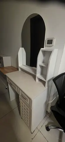Serious buyers only - dressing table in good condition