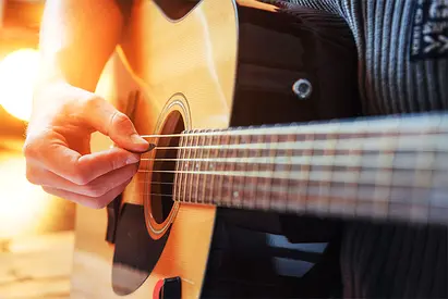 At home private guitar lessons with professional