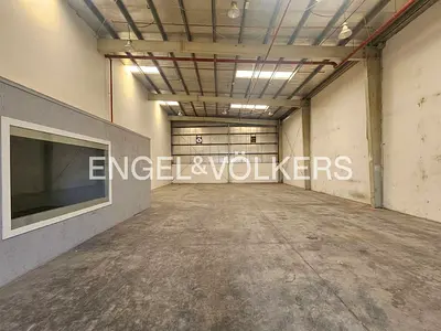 Dual Warehouse Units | Exhaust Fans | Washroom