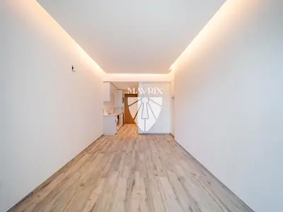 Spacious | High Floor | Canal View | Vacant
