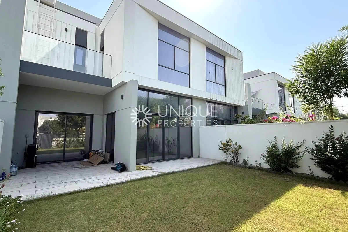 Exclusive | Type A 3 BR | On The Park | Vacant