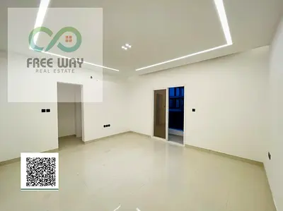 🚗 ارتداد أمامي لوقوف السيارات 🌿 حوش واسع داخل الفيلا 🪑 جلسة خارجية للعائلات 🛋️ صالة كبيرة وواسعة 🛏️ 4 غرف نوم ماستر 👗 خزائن حائط في غرفتين 🚿 6