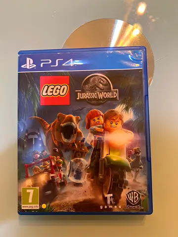 LEGO Jurassic World (PS4) - Complete Case and Disc