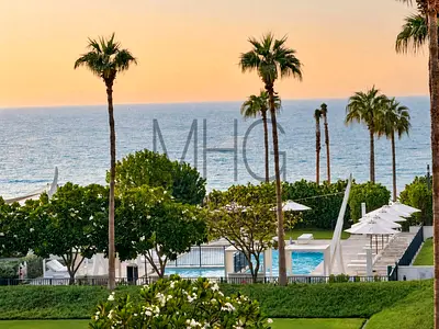 Luxury Fully Furnished 2 BR | Vacant | Seaside
