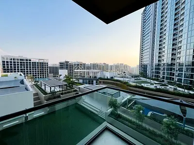 SPACIOUS 1 BED ROOM HK II NEW APARTMENT |