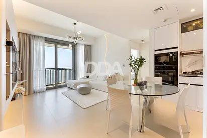 VACANT | MULTIPLE CHEQUES | SEA VIEW