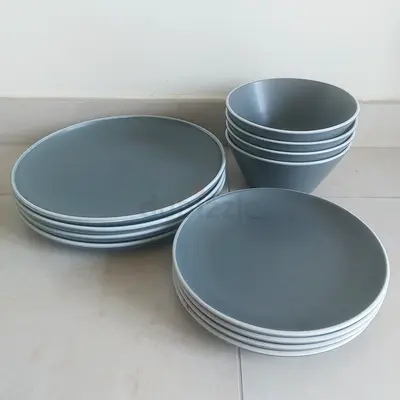 4 place- dinner set-12 pieces-New Good Quality
