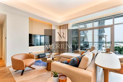 SOPHISTICATED URBAN LIVING | WORLD-CLASS LIFESTYLE | RESALE