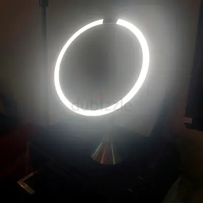 LIGHTED MAGNIFY MAKE-UP MIRROR AND ADAPTER
