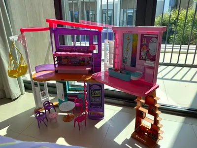 Barbie house Playset with Furniture and Accessories