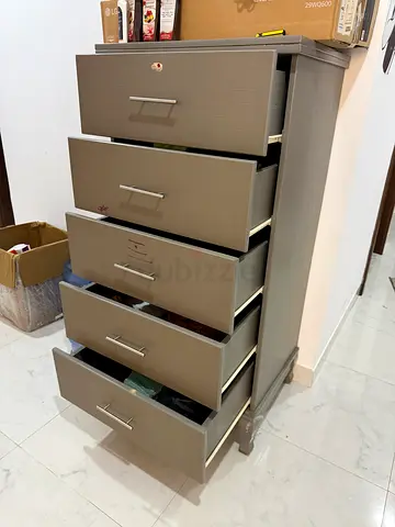 Tall 6-Drawer Chest / Dresser / Drawers  in Grey - Good Condition and heavy weight
