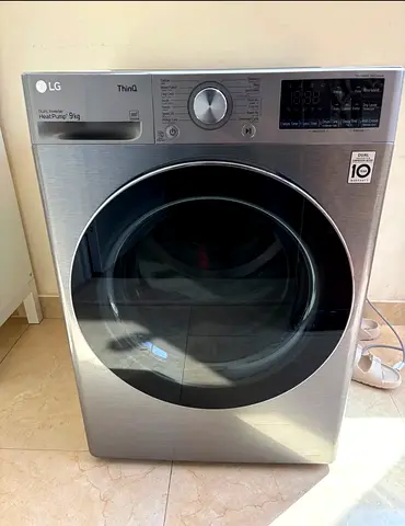 LG Latest model heatpump dryer 9kg same new