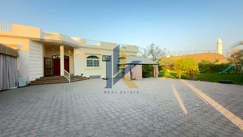 4-Bedroom Single Story 20,000 Sq. Ft.