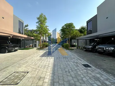 🏡🔐 ایک محفوظ معزز کمیونٹی میں خاندانوں کے لیے جدید ٹاؤن ہاؤس.