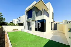 Greenbelt Backing | Private Garden | Modern Finish