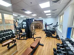 Like A Brand New Building Close To Park Spacious 2 2Bhk Apartment
