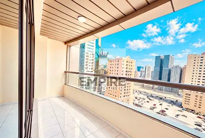 1 month free fully open view, balcony, wardrobe, master room, big space, prime location exit the the Dubai