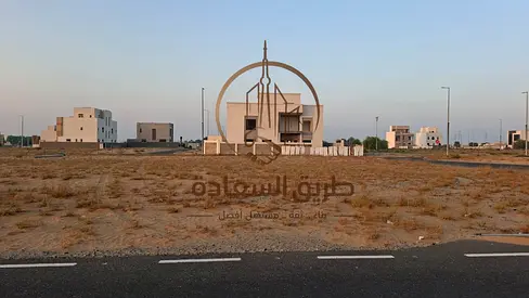 سعر لقطة موقع متميز بالقرب من عجمان والمدارس الخاصة.