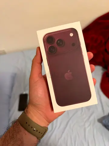 Brand New Sealed iPhone 18 Pro (burgundy) - Unopened Box