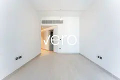 Flexible Cheques | Modern Studio | Prime Location
