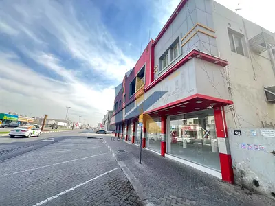 Big size showroom on prime location