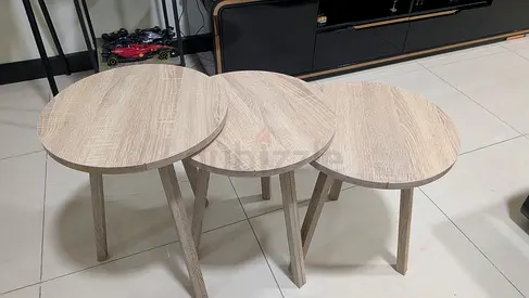 Set of 3 Nested Round Side Tables - Light Oak Finish