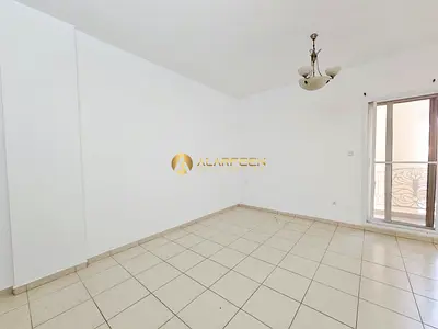 استوديو غير مفروش | Arezzo 1 JVC | الوصول إلى الشرفة