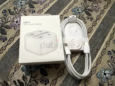 Apple adaptor with c/c cable