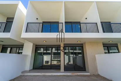 CASH BUYERS ONLY | Unfurnished | Ready To Move