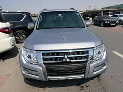 2015 Mitsubishi PAJARO