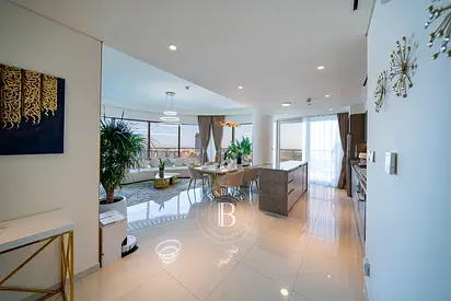 Penthouse-Level 3BR | Upgraded | MUST VIEW