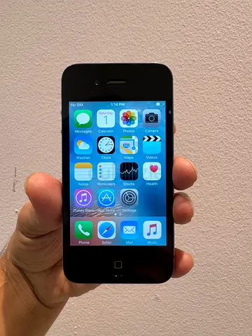Apple IPhone 4S black old school