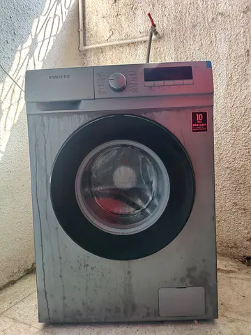 7 kg Samsung Washing machine 10months old. 1.5 ton Split Ac 8 months old.