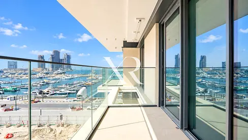 UNOBSTRUCTED FULL SEA AND MARINA VIEW | CLOSEST BUILDING TO WATER