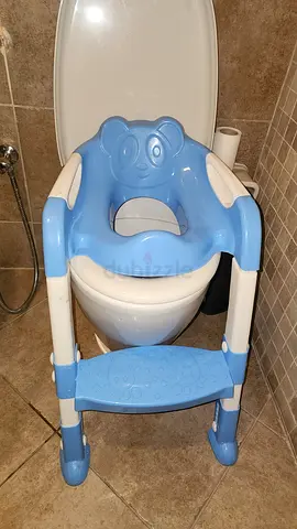 Free toilet training seats