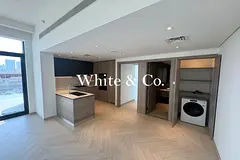 JACUZZI | PRIME LOCATION | CHILLER IN DEWA