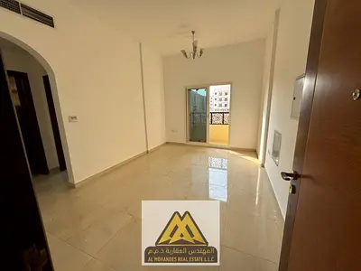 فرصة مميزة للسكن في منطقة العالية بعجمان، ضمن أفضل الأسعار وأجمل الشقق، شقة تتكون من غرفة وصالة مع تكييف مركزي وبلكونة مميزة بمساحة ممتازة، وتتميز بمو